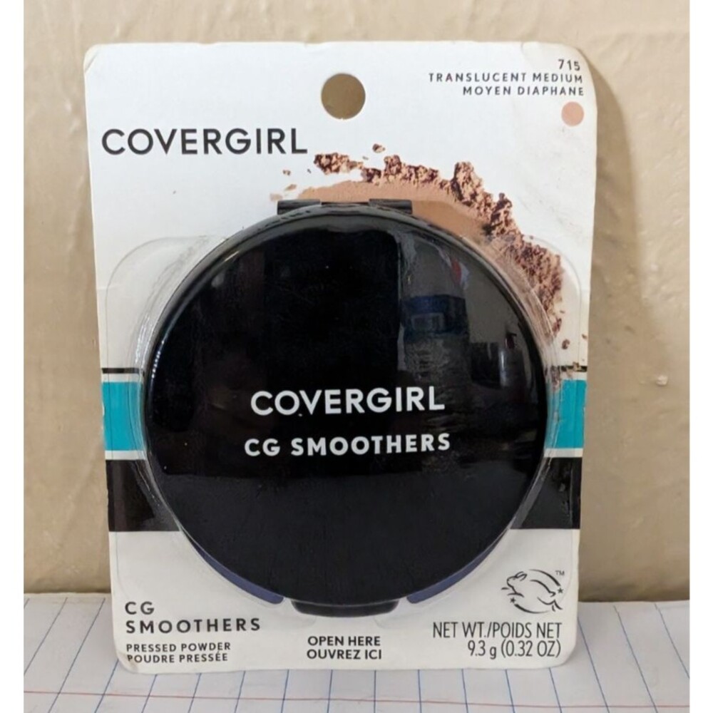 Covergirl CG Smoothers Pressed Powder 715 Translucent Medium Discontinued NEW